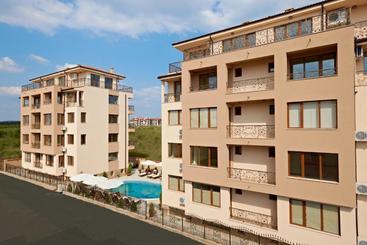 هتل Stanny Court Apart