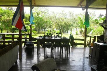 فندق Caño Negro Wetlands Lodge