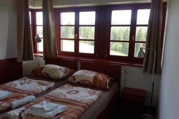 בית מלון כפרי Oddech