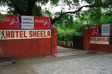 هتل Sheela, 100m From Taj Mahal