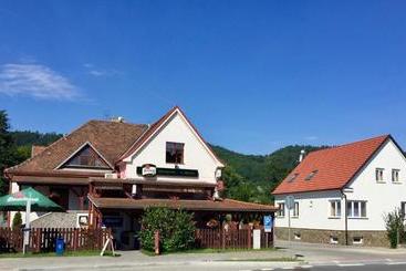 酒店 Penzion U Golema Blansko
