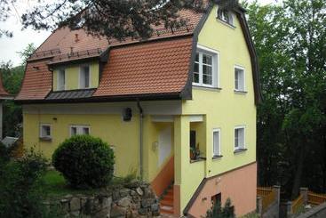 هتل Vila Anton