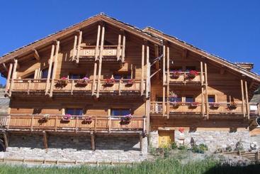 تختخواب و صبحانه Chalet Le Pot De Miel