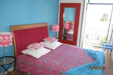 B.Mar Hostel & Suites