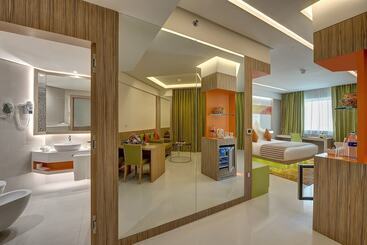 هتل Al Khoory Atrium