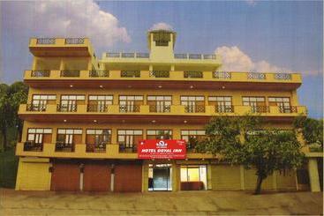 בית מלון כפרי Goyal Inn
