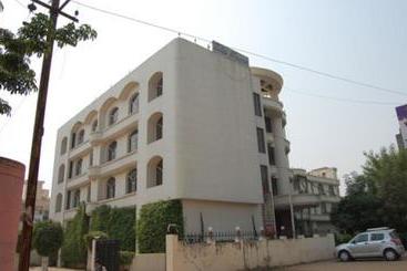 هتل Sita Manor