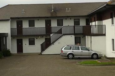 هتل The Weigh Inn Lodges