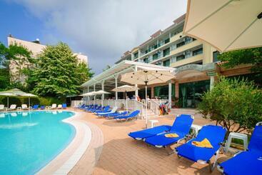Perla Plaza Hotel All Inclusive