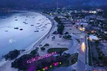 مبيت وإفطار The Hill View Lombok