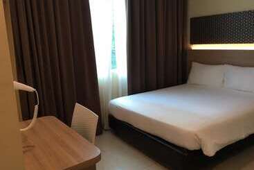 118 Hotel Macalister