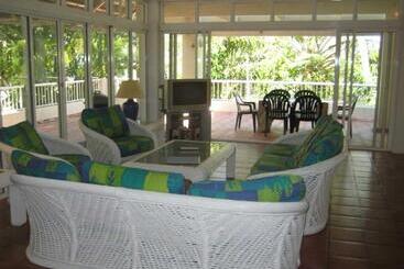 ホテル Balboa Apartments