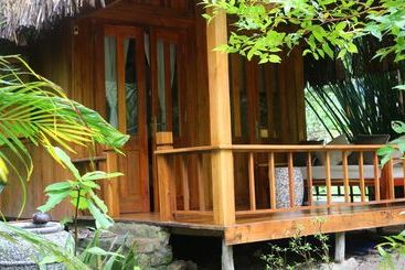 酒店 Freedomland Phu Quoc