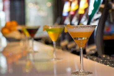 هتل Les Jardins Du Mess