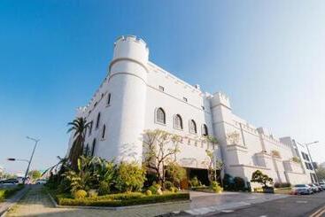 مُتل The Castle Ballet Taichung A Boutique