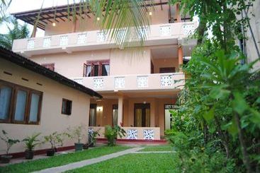 膳宿费 Kumar Guest House & Apartment