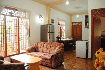 پانسیون Kumar Guest House & Apartment