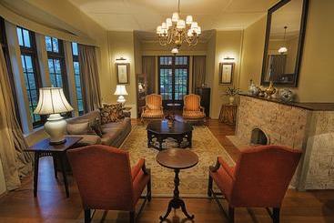 پانسیون Mandira Dickoya Bungalow