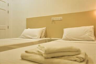 پانسیون Nala Island Village