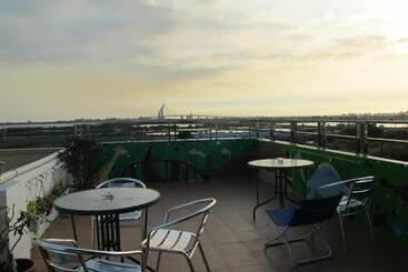 The Way Hostel & Bar