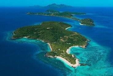 Barefoot Manta Island Resort