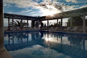 هتل Alex Resort & Spa