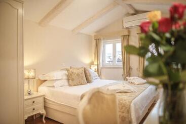 酒店 Apartments More Dubrovnik