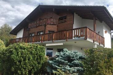 ホテル Chalet Des Alpes