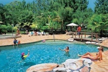 בית מלון כפרי Lorikeet Holiday Park