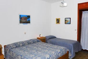 هتل Mare Di Paestum