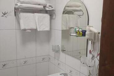 בית מלון כפרי Marvarid