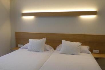 فندق Plaza Pombo B&b   Hostal