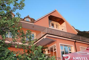 هاستل Villa Duka