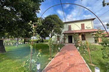 住宿加早餐  Affittacamere San Mamante