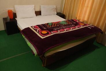 فندق Raja Guest House Pahalgam Jammu And Kashmir India