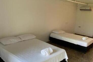 Отель Campestre Refugio Texano