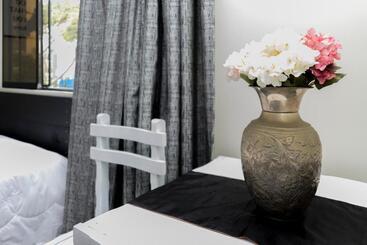 פנסיון Centric, Spacious And Petfriendly Guest House In The Best Location In Lince