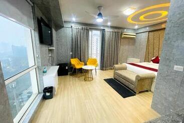 هتل آپارتمان The Grace Residency Gomtinagar, Lucknow