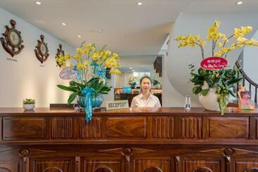 Holiday Hotel Phú Quốc