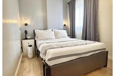 هتل آپارتمان 1 Br Condo In The Heart Of Naga City