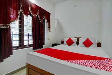 ホテル Munnar Rest & Lodging