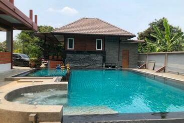 Bed and Breakfast Rabbit House แรบบิท เฮ้าส์