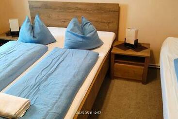 旅馆 Motorest U Koně