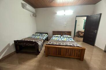 Пансион Cradle N Palms