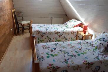 住宿加早餐  Chambres D Hôtes Coeur De Bastié Et Ranch Du Lévézou