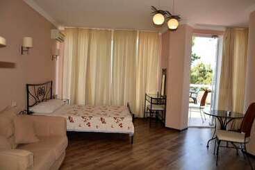 בית מלון כפרי Argo