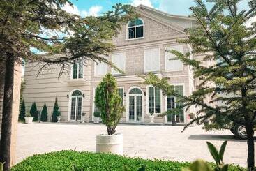 בית מלון כפרי Devi