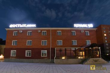 هتل Dostyk Luxe