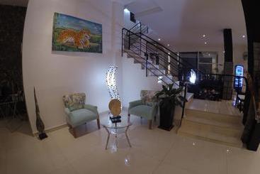 酒店 Tobuna Suites