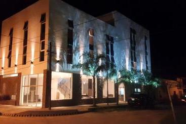 هتل Tobuna Suites